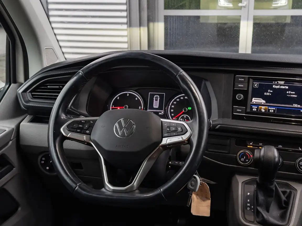 VOLKSWAGEN TRANSPORTER