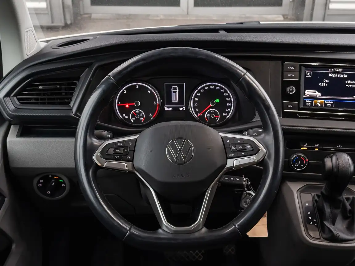 VOLKSWAGEN TRANSPORTER