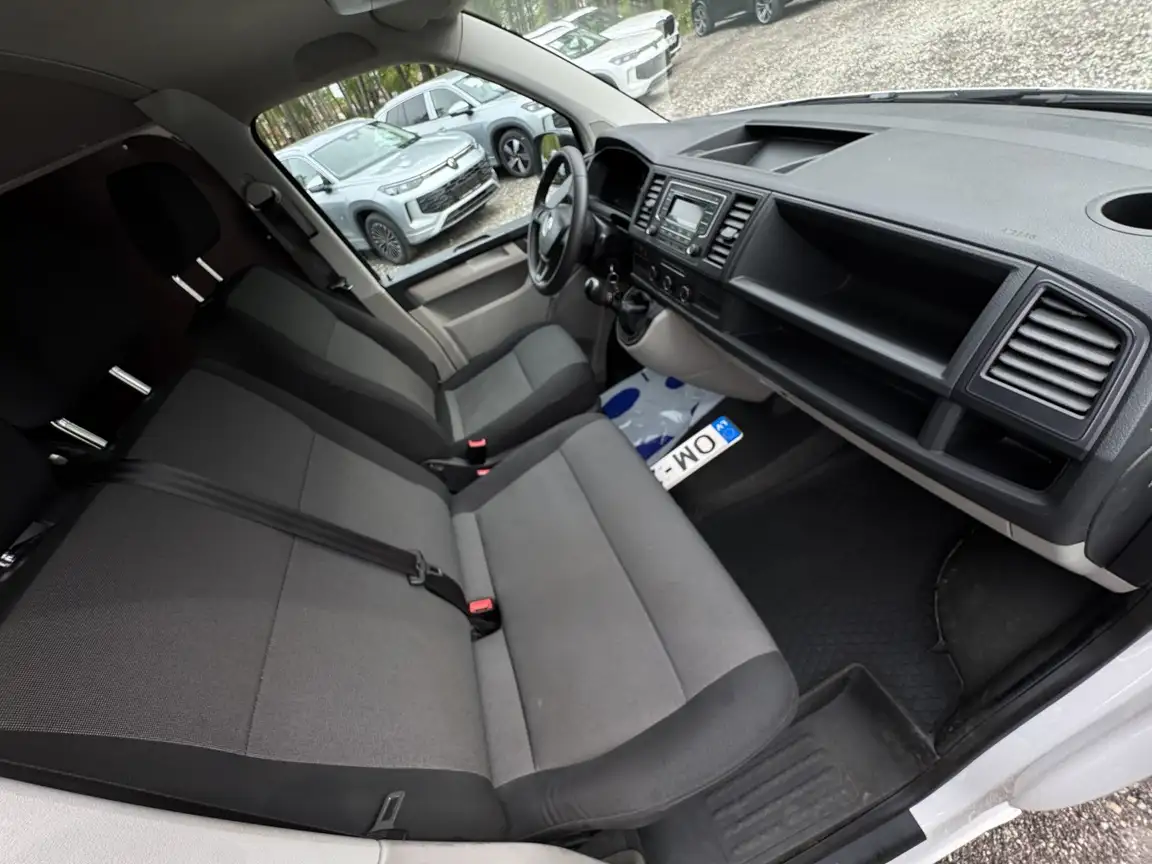 VOLKSWAGEN TRANSPORTER