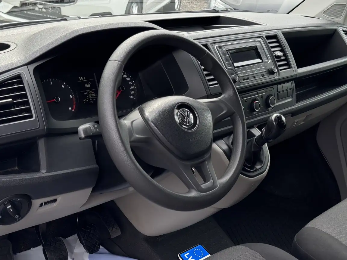 VOLKSWAGEN TRANSPORTER