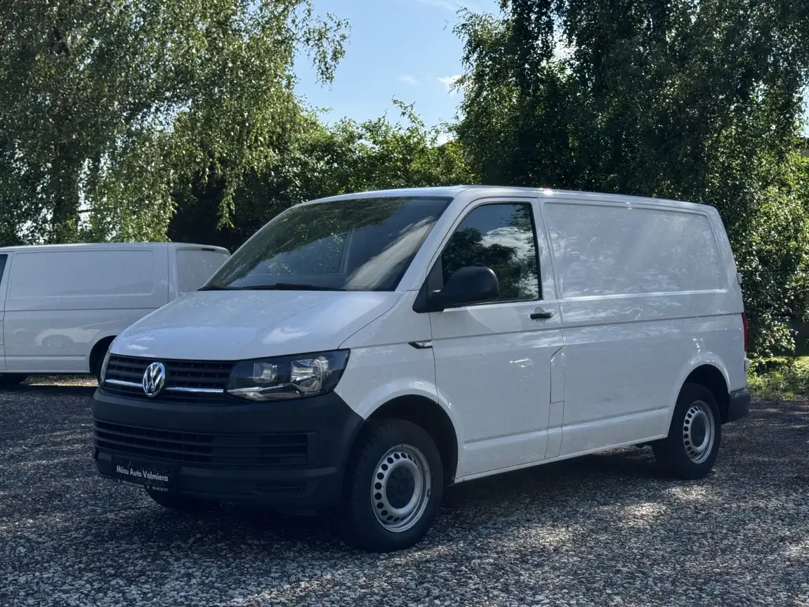 VOLKSWAGEN TRANSPORTER