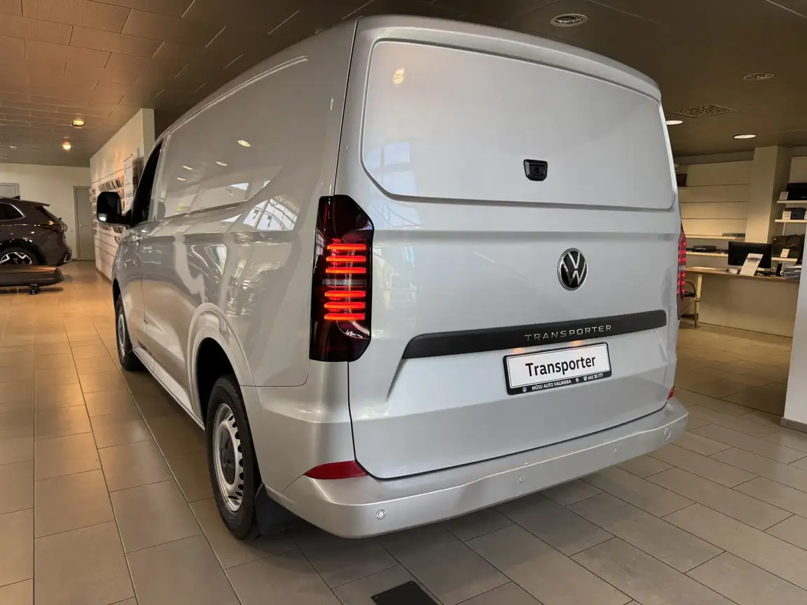 VOLKSWAGEN TRANSPORTER