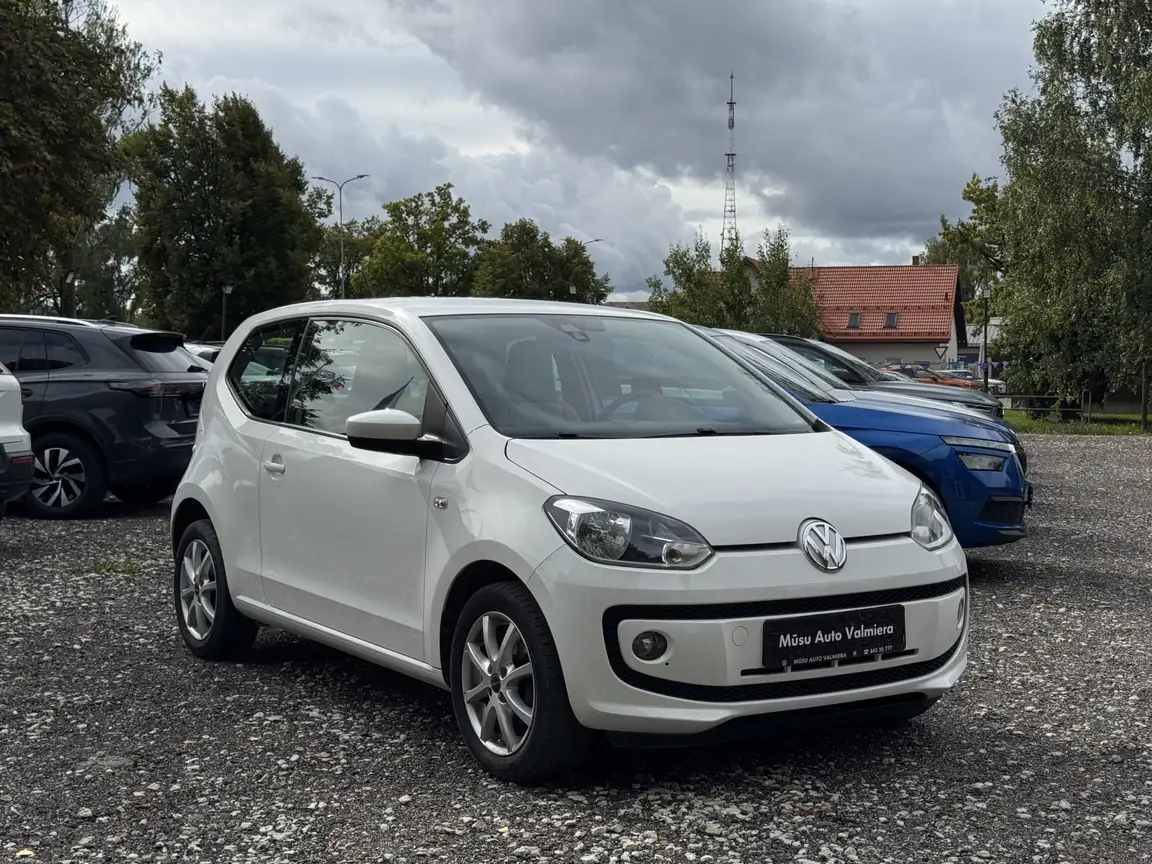 VOLKSWAGEN UP!