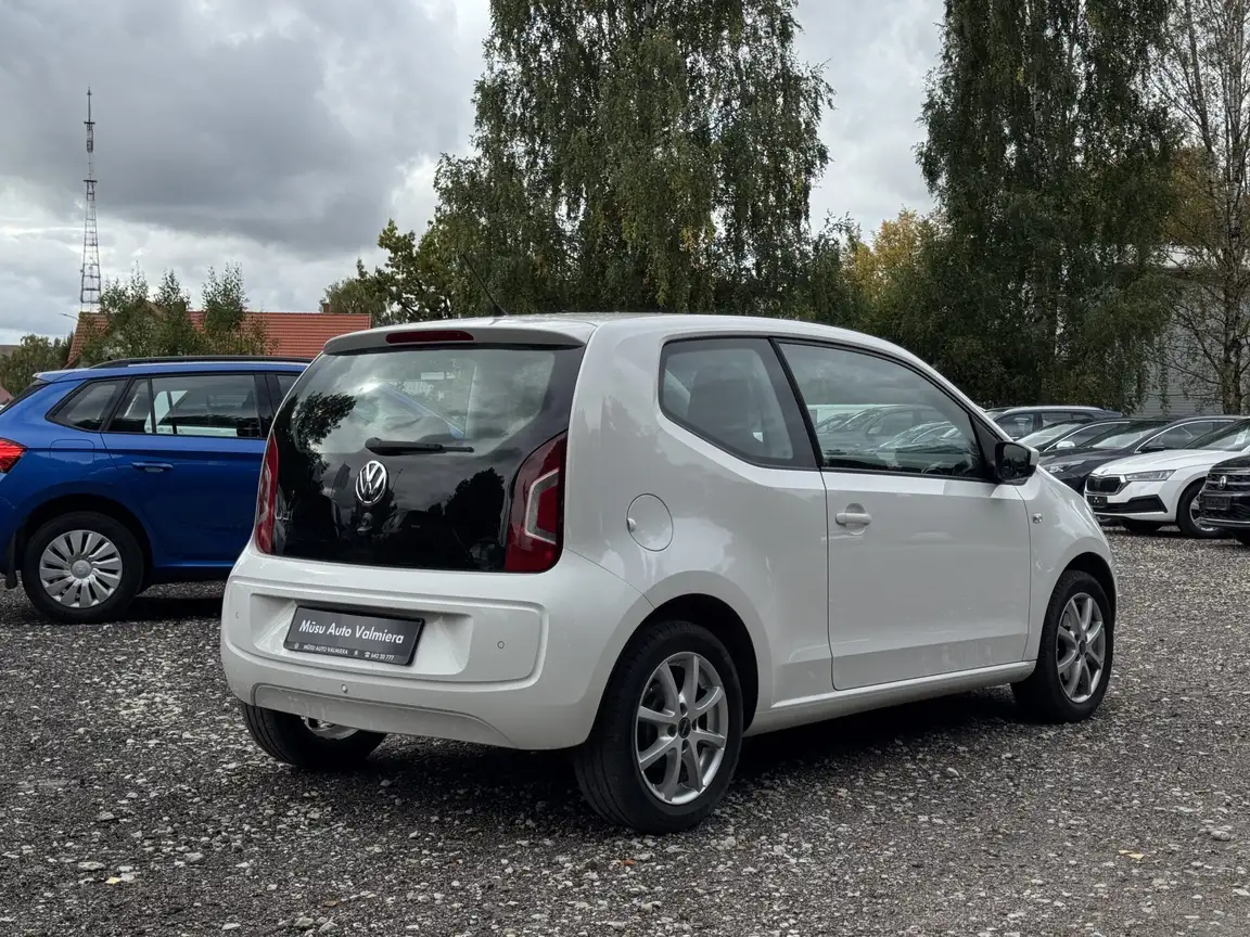 VOLKSWAGEN UP!