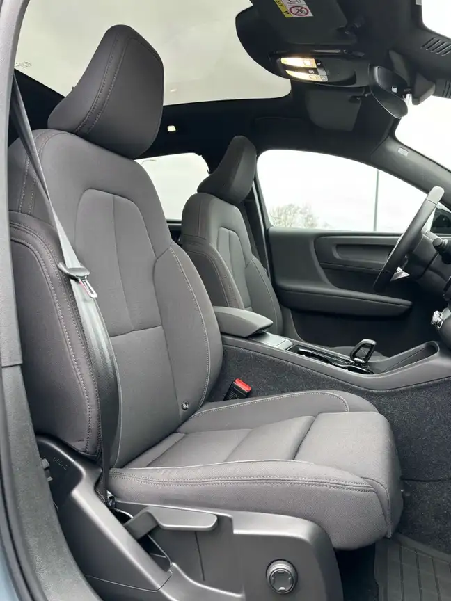 VOLVO C40