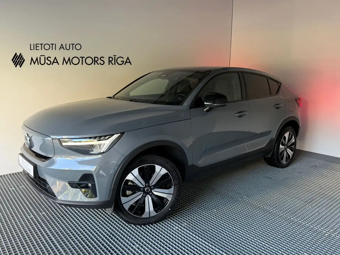 VOLVO C40