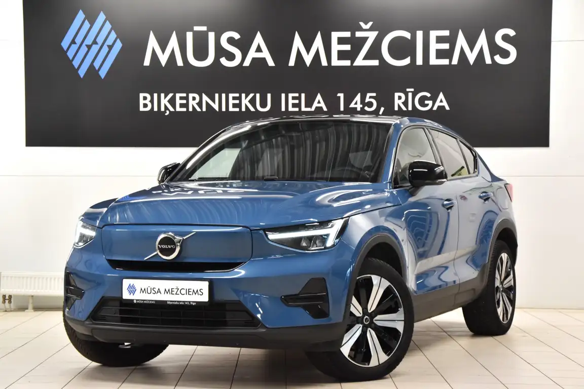 VOLVO C40