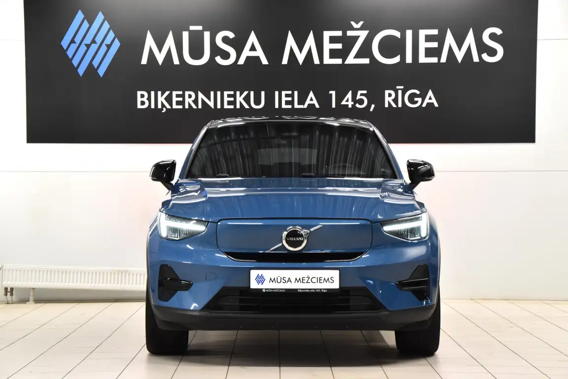 VOLVO C40