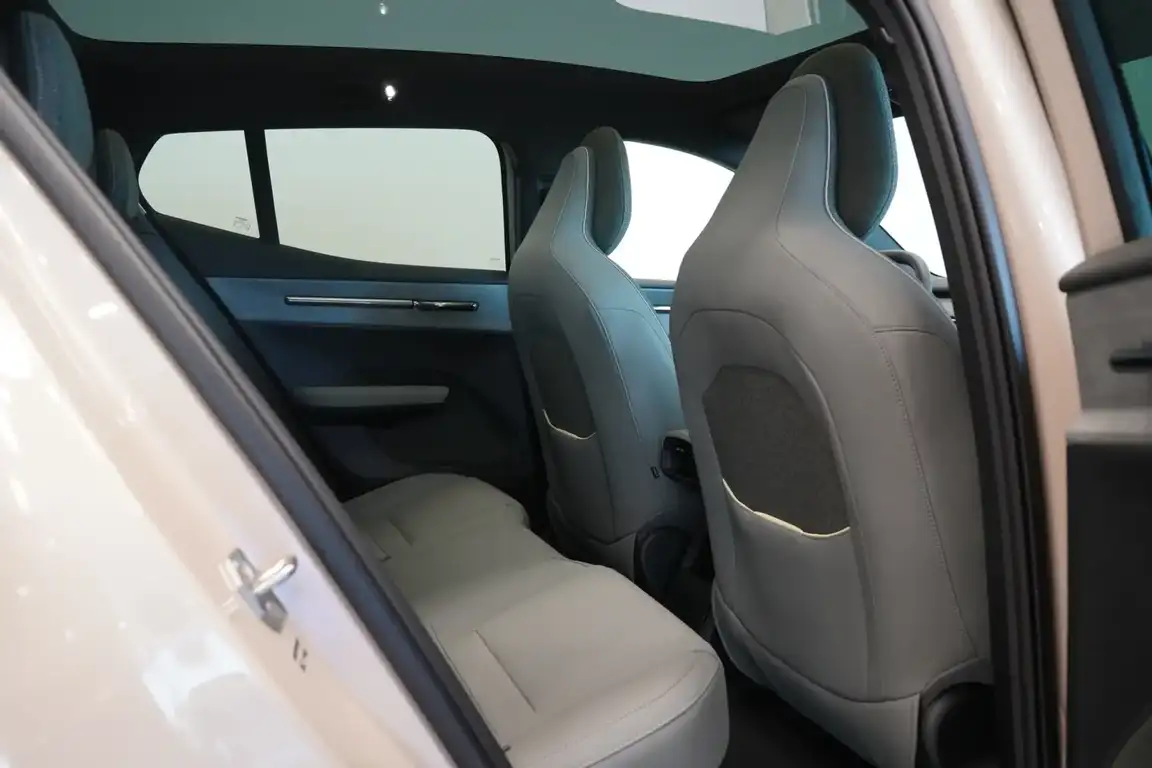 VOLVO EX30
