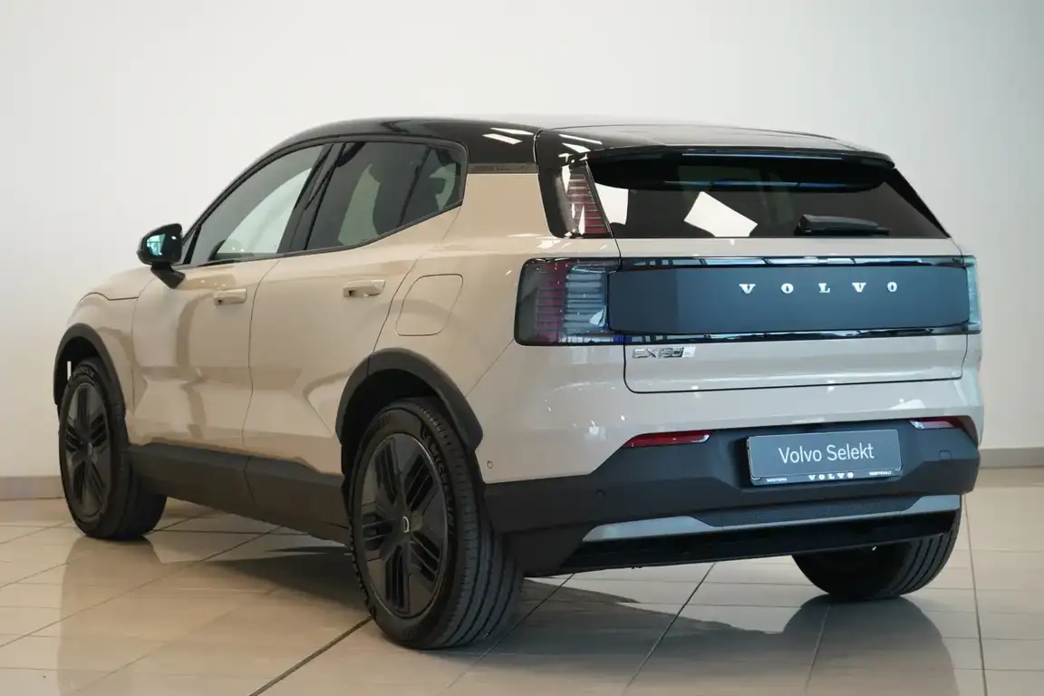 VOLVO EX30