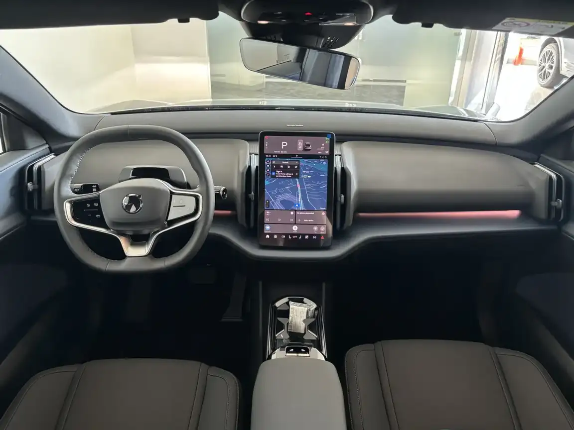 VOLVO EX30