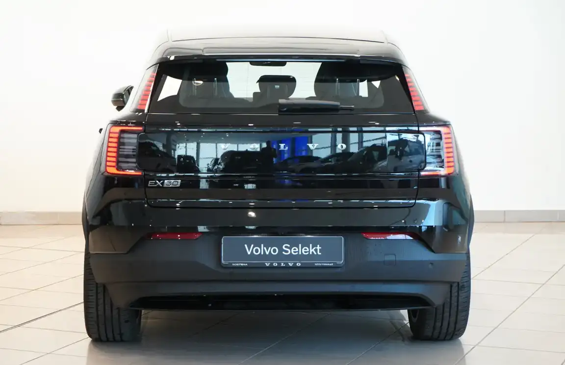 VOLVO EX30
