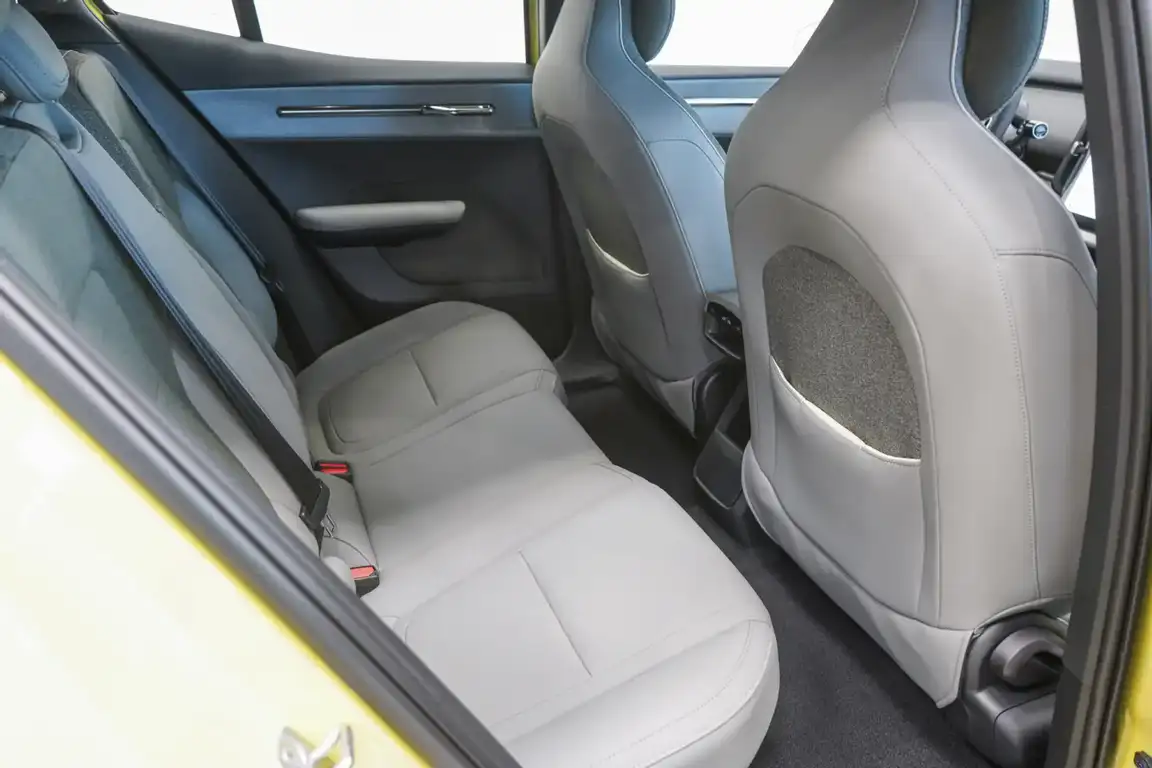 VOLVO EX30