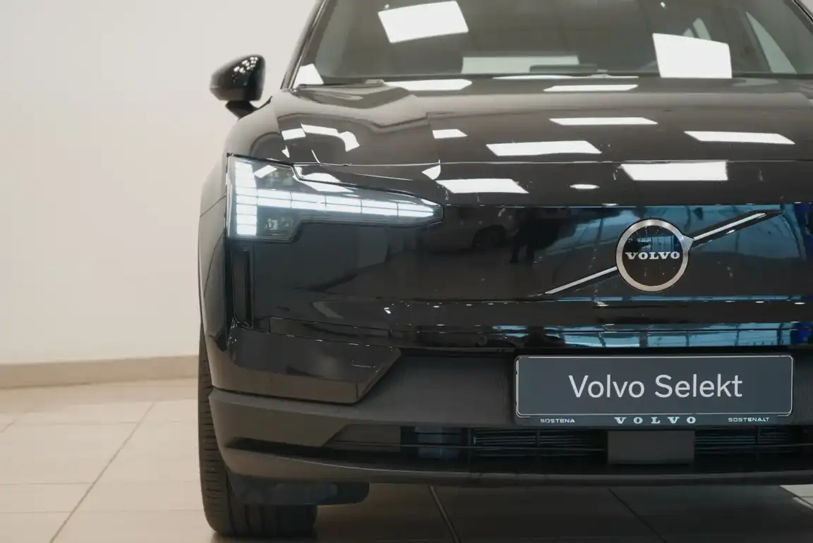 VOLVO EX30
