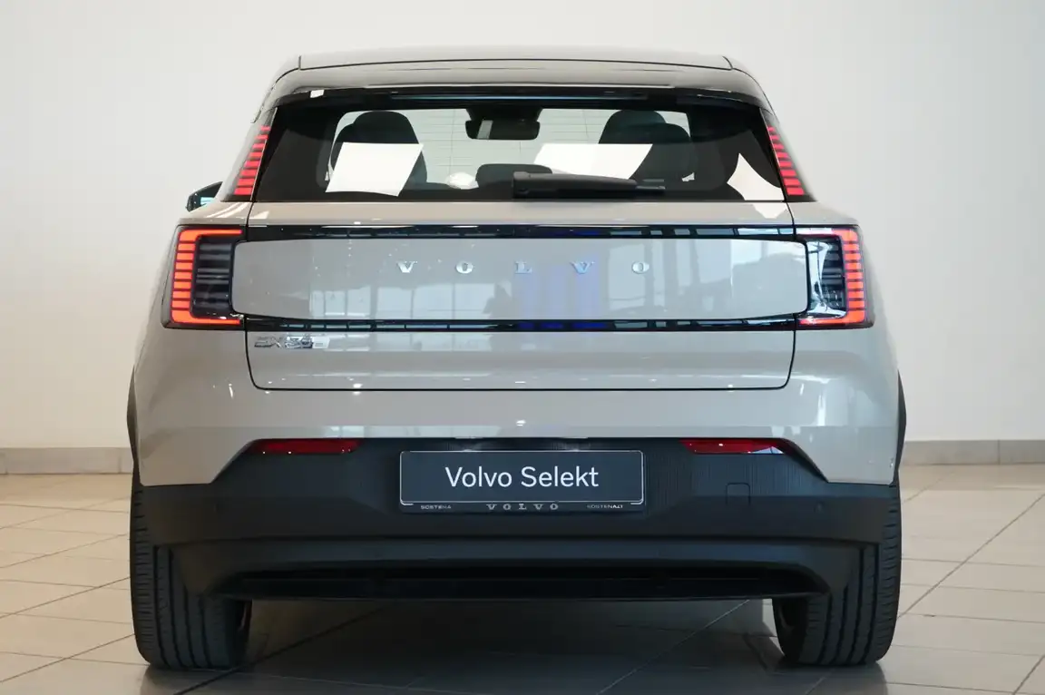 VOLVO EX30