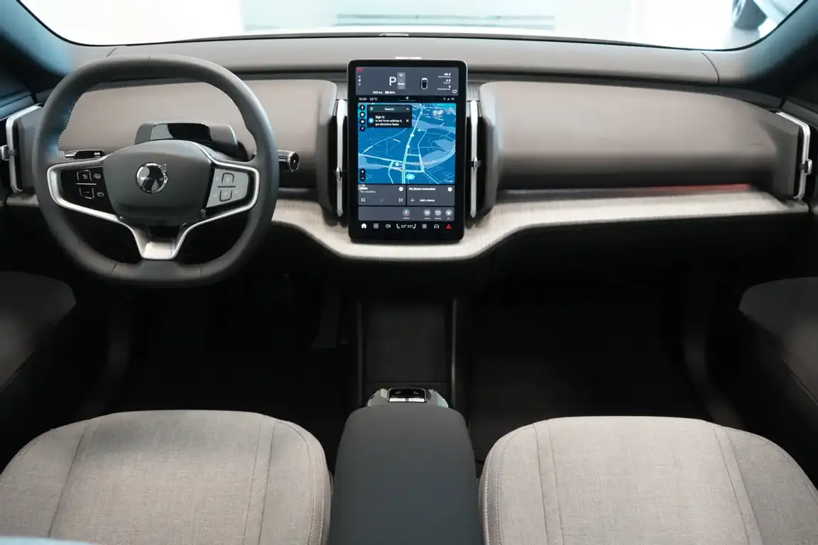 VOLVO EX30