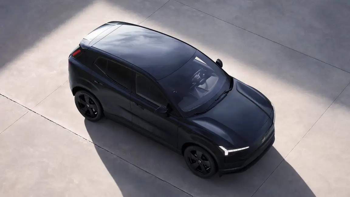 VOLVO EX30