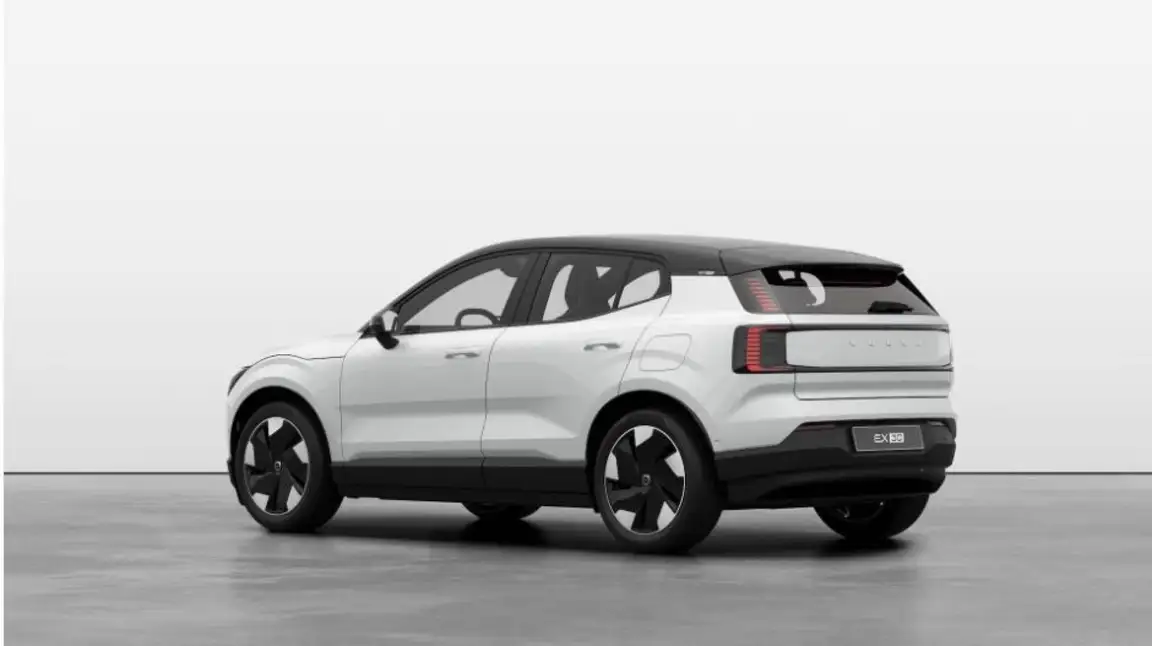VOLVO EX30