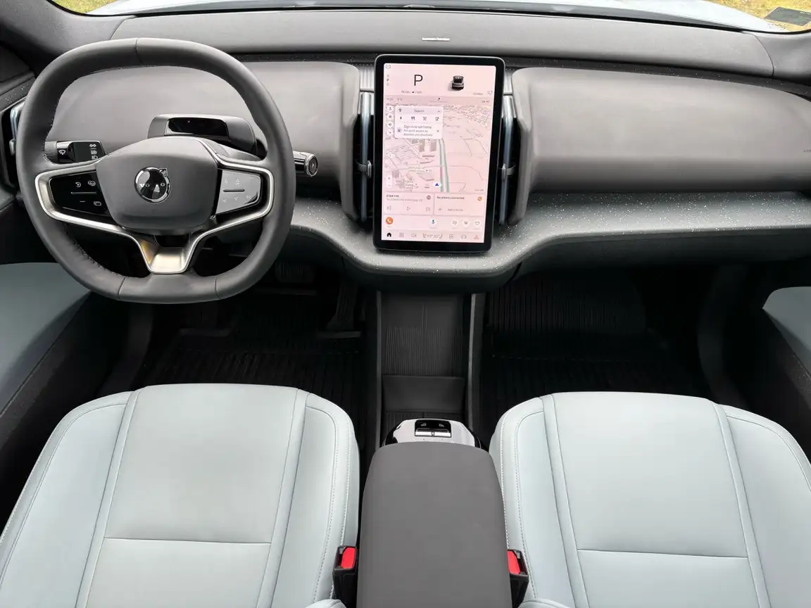 VOLVO EX30