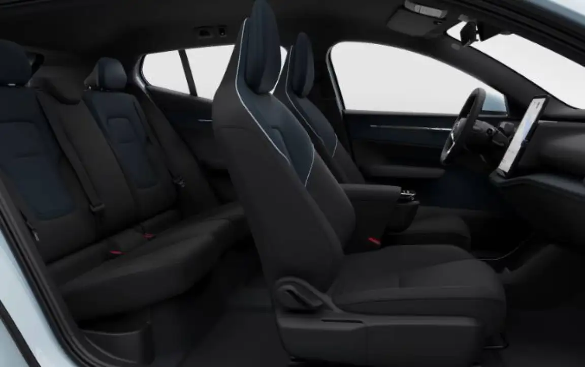 VOLVO EX30