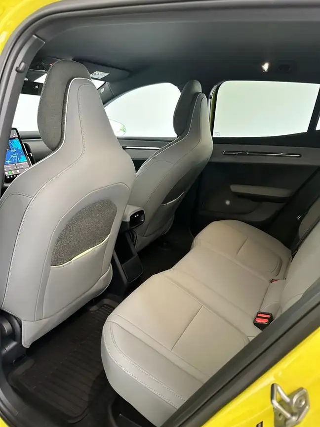 VOLVO EX30