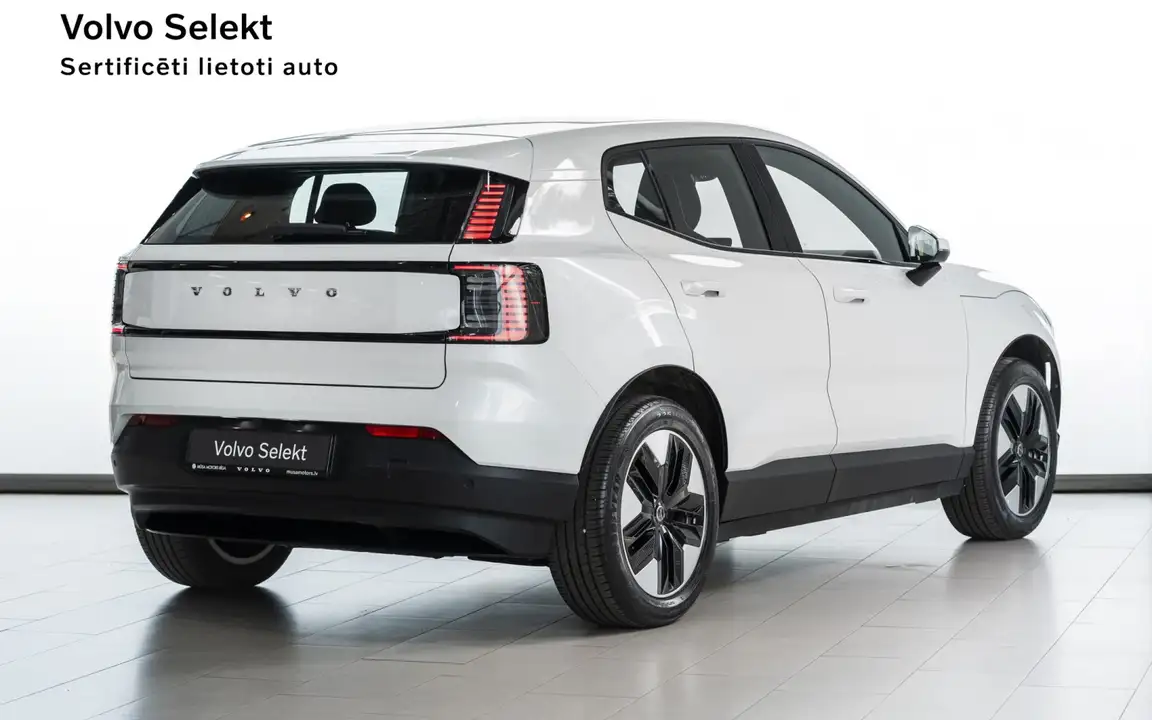 VOLVO EX30