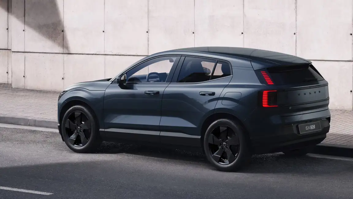 VOLVO EX30
