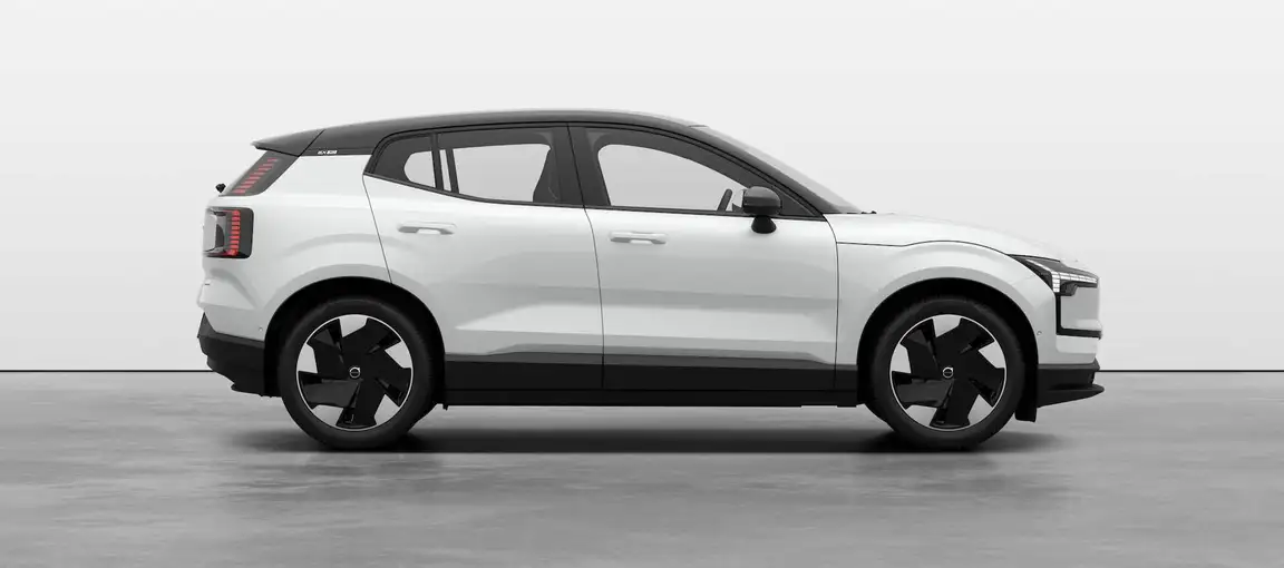 VOLVO EX30