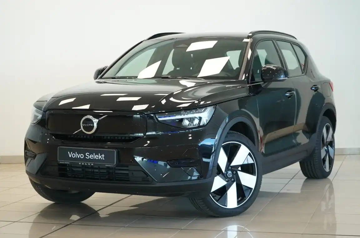 VOLVO EX40