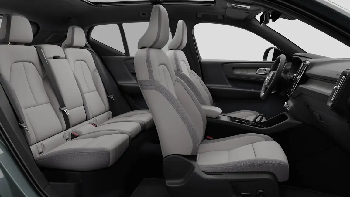 VOLVO EX40