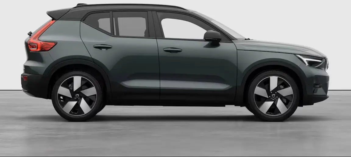 VOLVO EX40