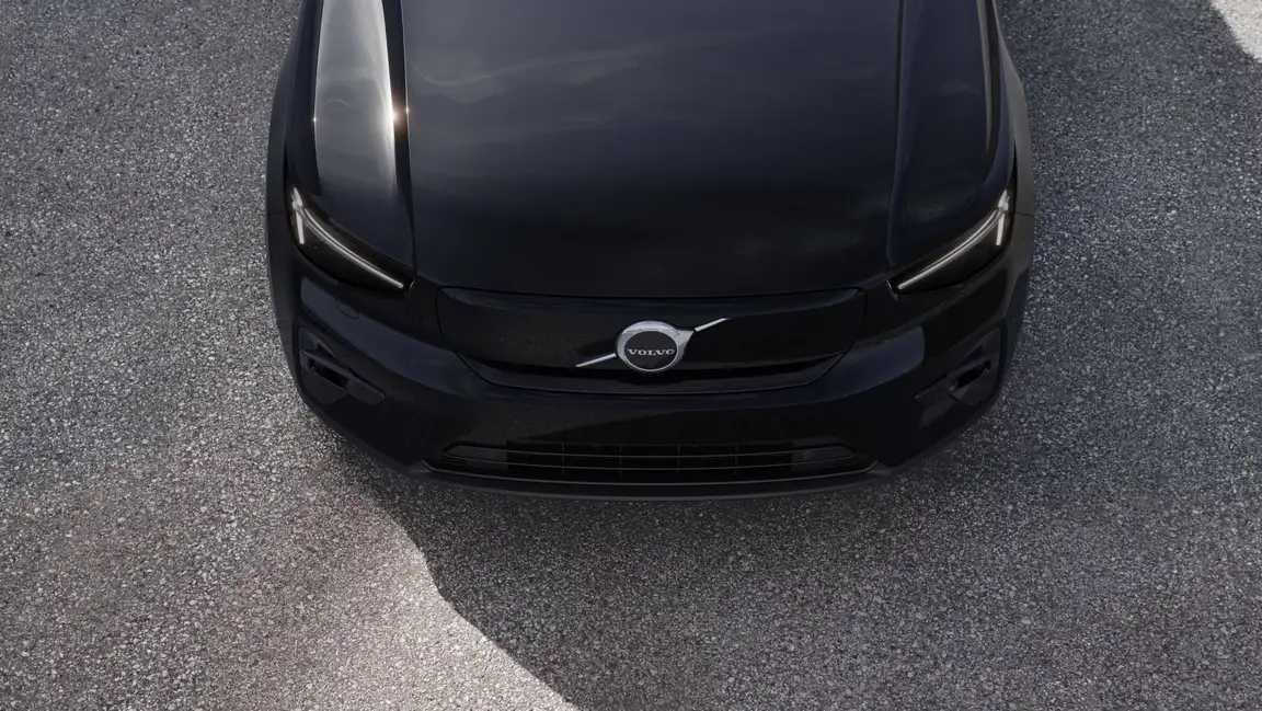 VOLVO EX40