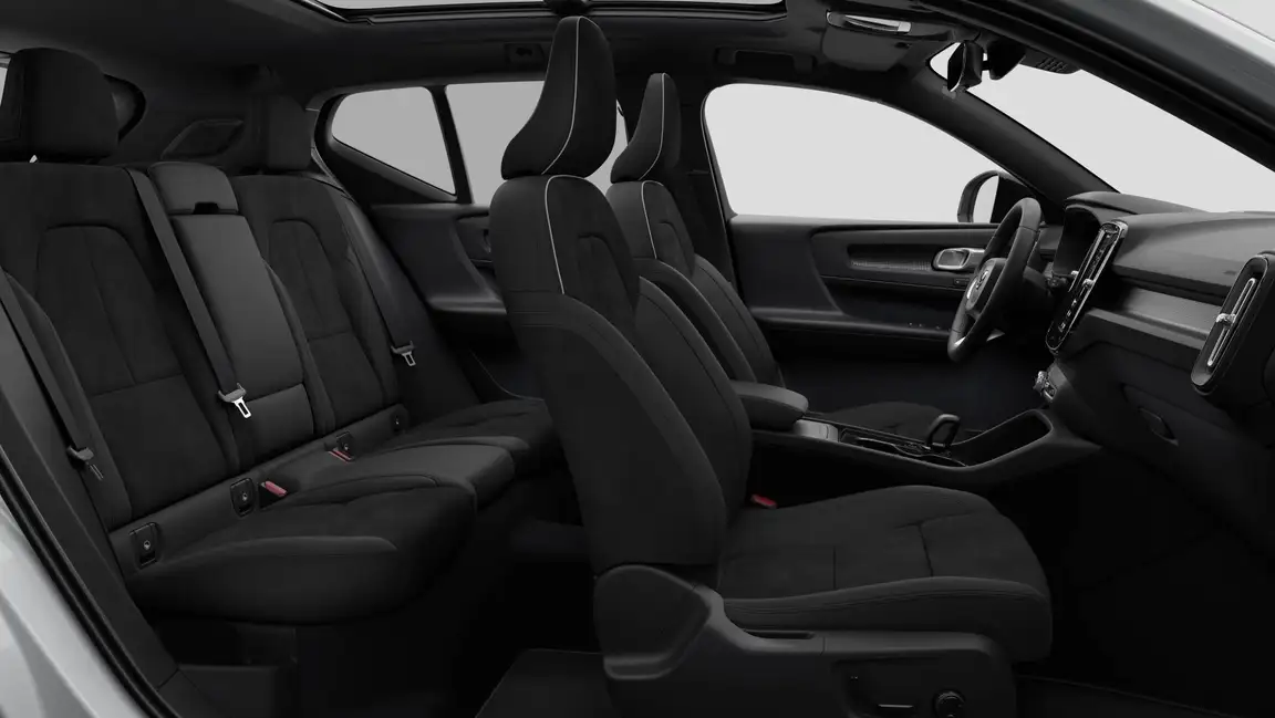 VOLVO EX40