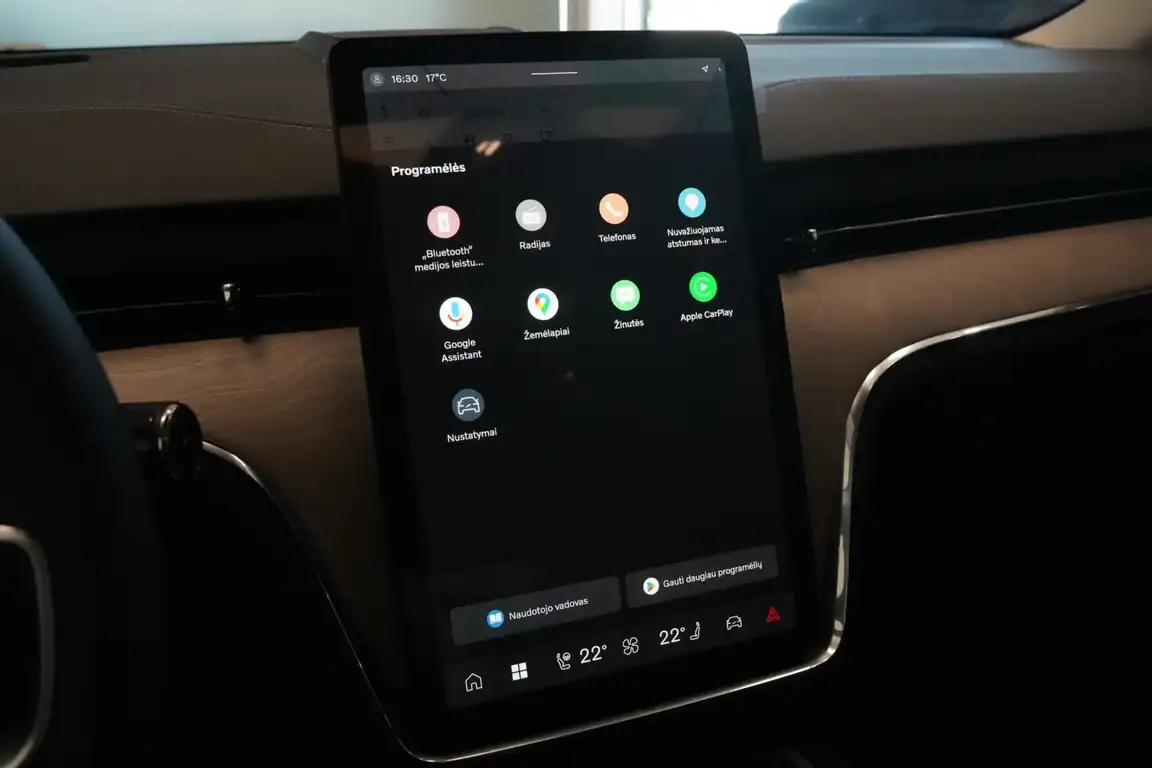 VOLVO EX90