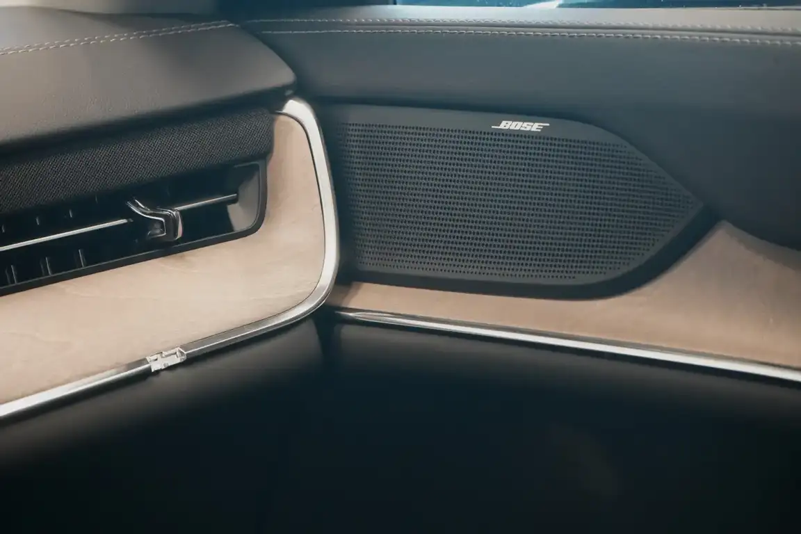VOLVO EX90