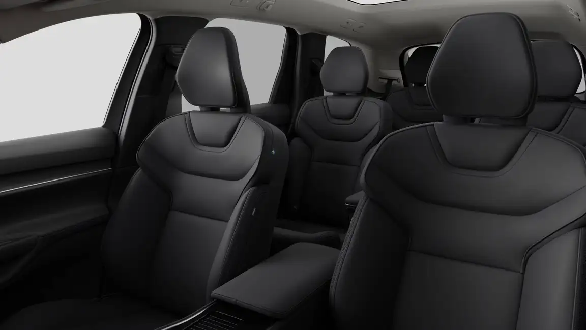 VOLVO EX90