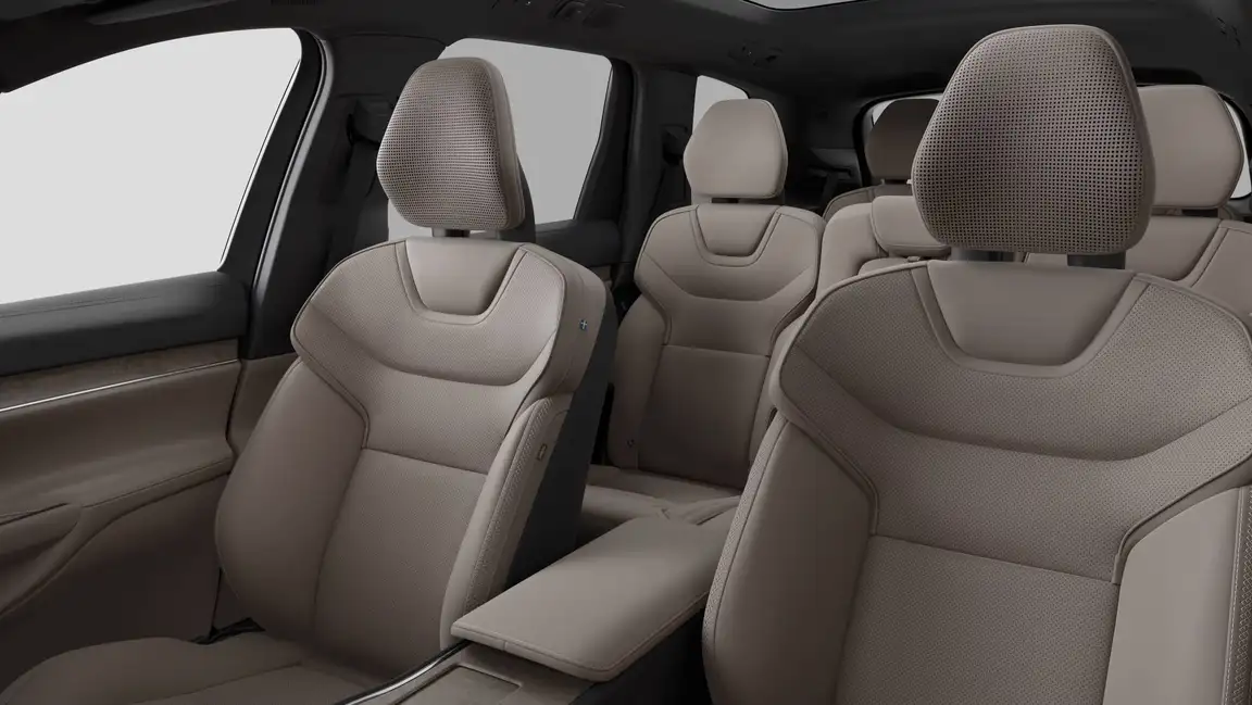 VOLVO EX90
