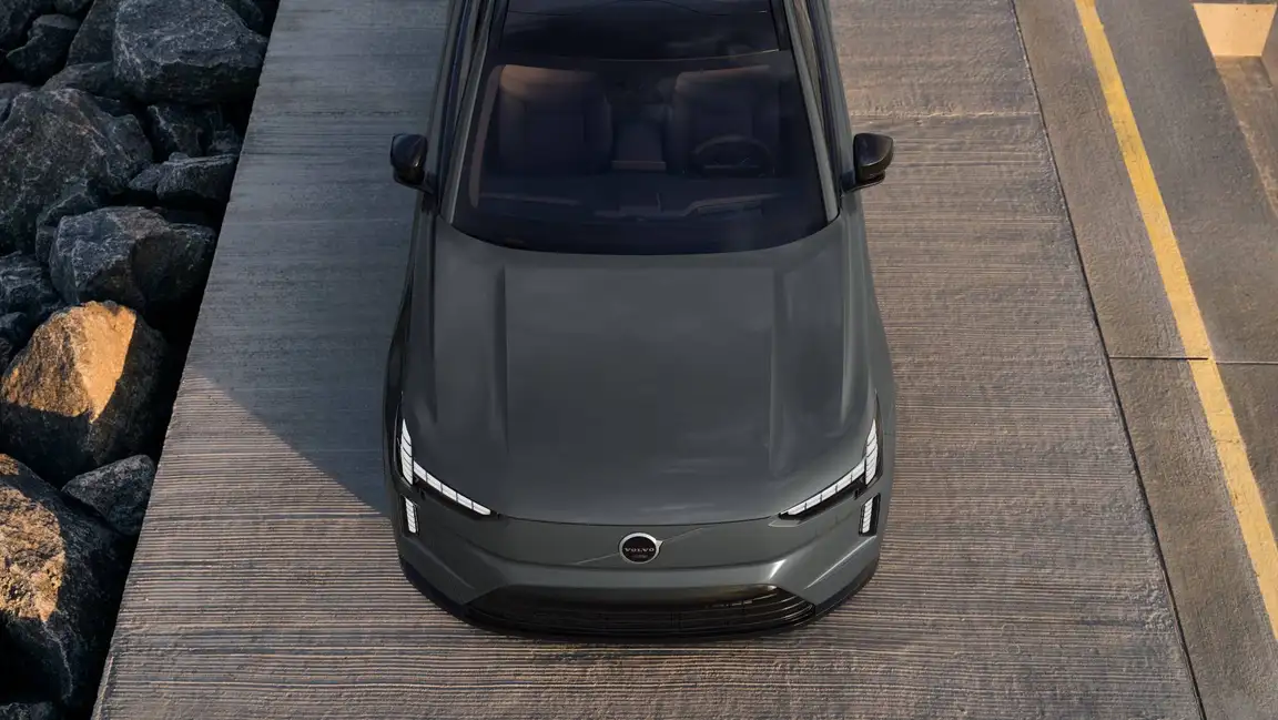 VOLVO EX90