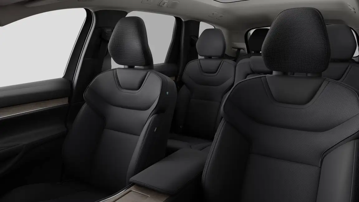 VOLVO EX90