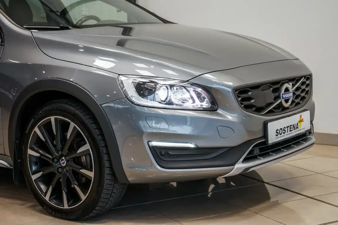 VOLVO S60 CROSS COUNTRY