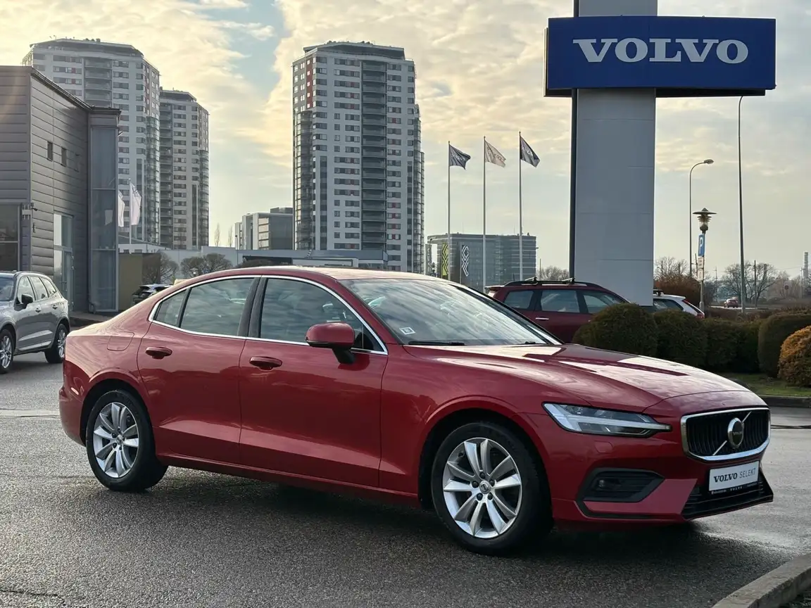 VOLVO S60