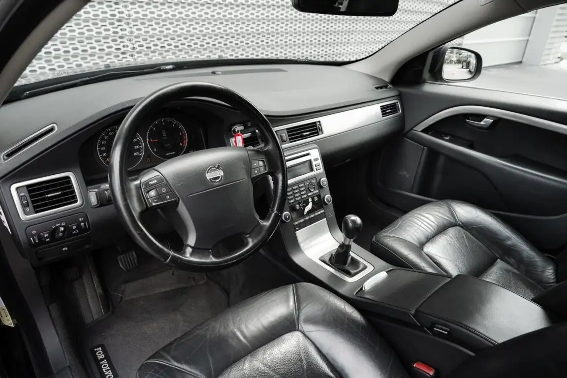 VOLVO S80