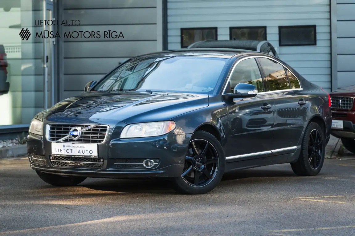 VOLVO S80
