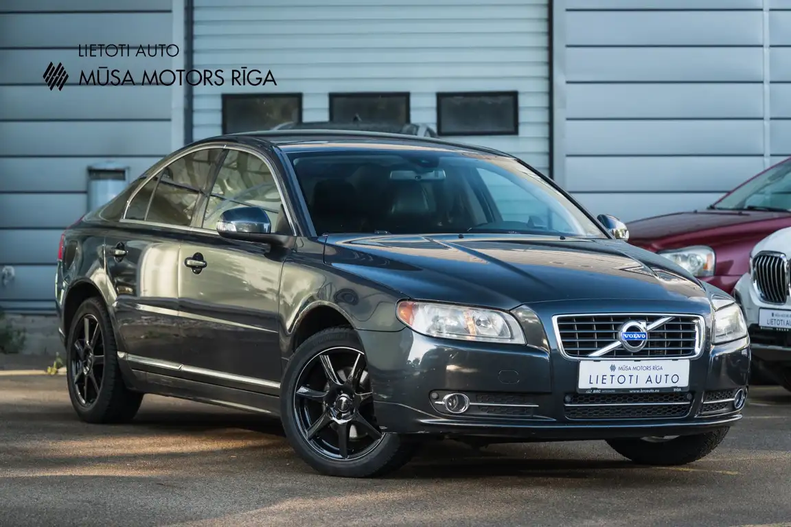 VOLVO S80