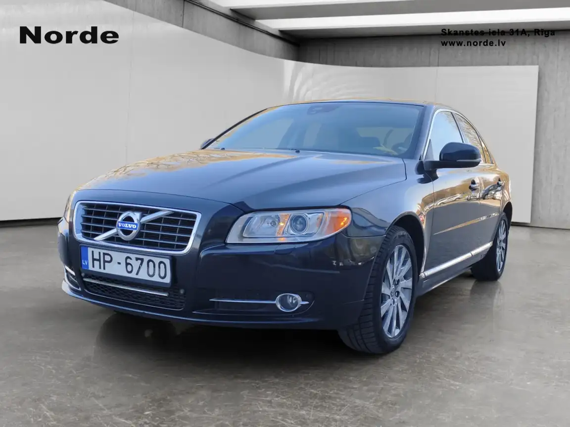 VOLVO S80