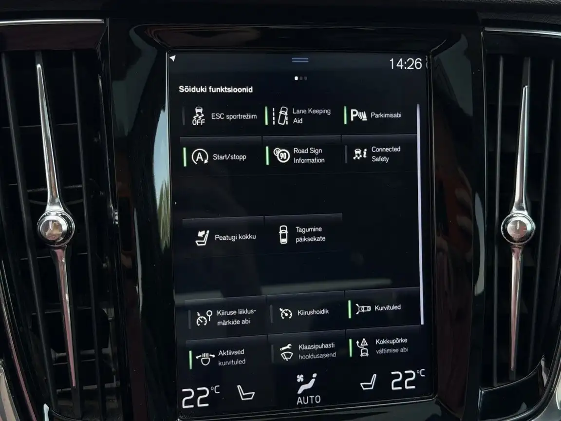 VOLVO S90