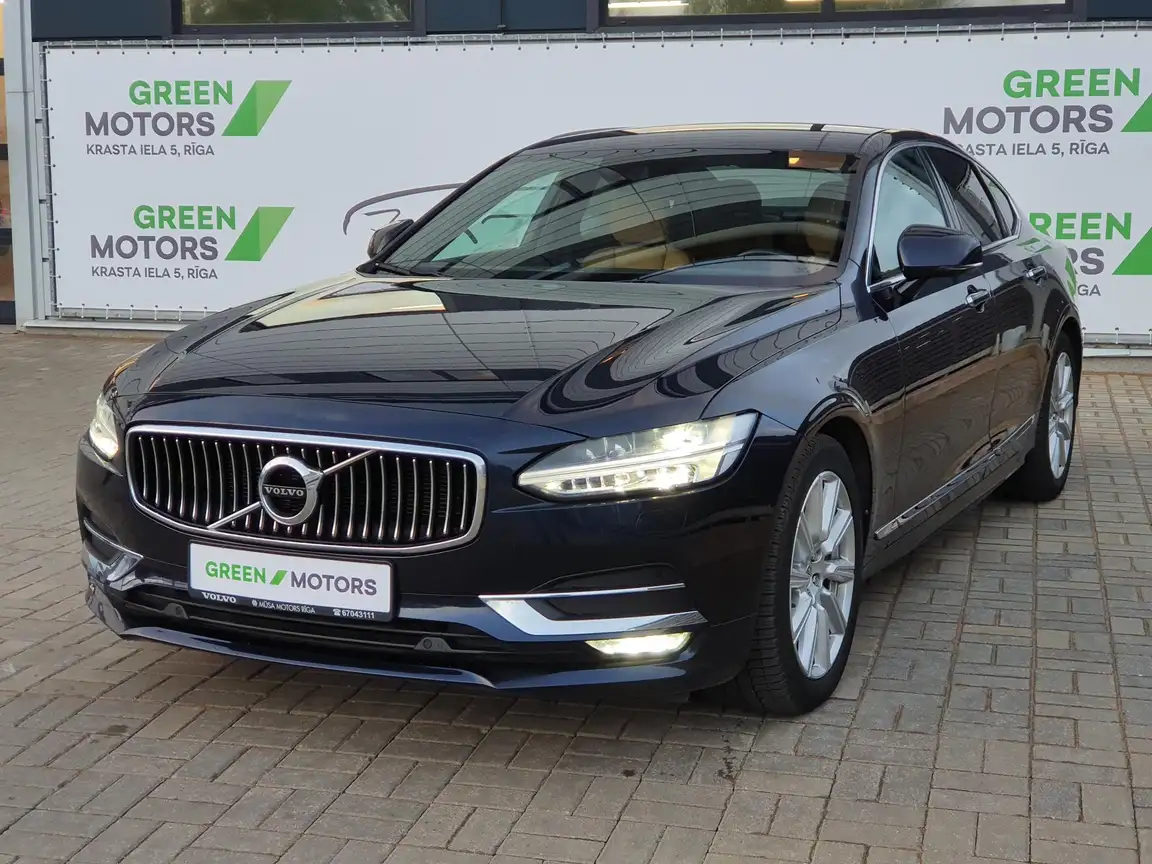 VOLVO S90