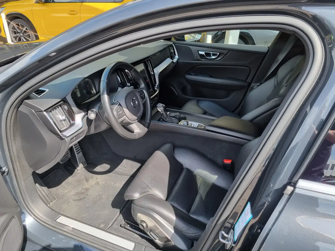 VOLVO NONE