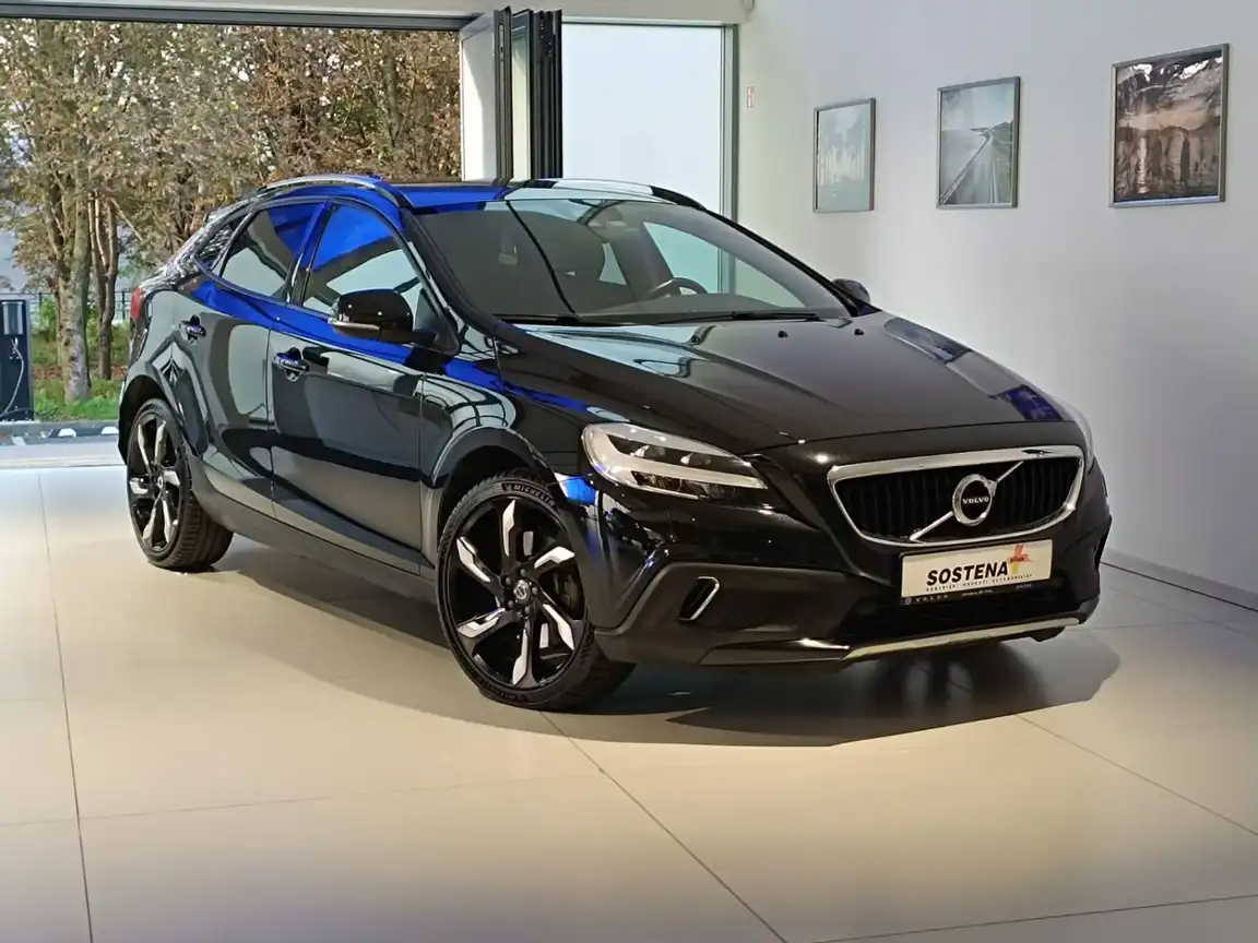 VOLVO V40 CROSS COUNTRY