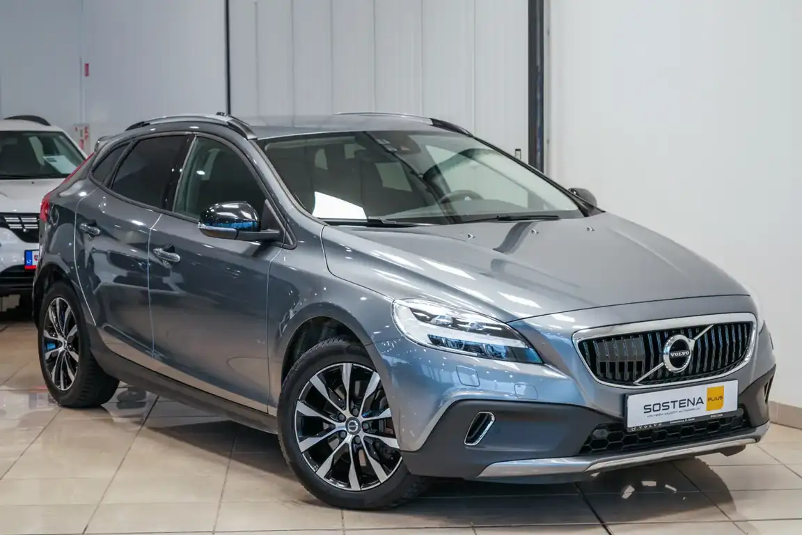 VOLVO V40 CROSS COUNTRY